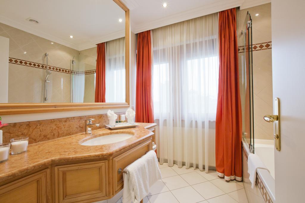 Kaiserhof Suite,328285609:JPEG