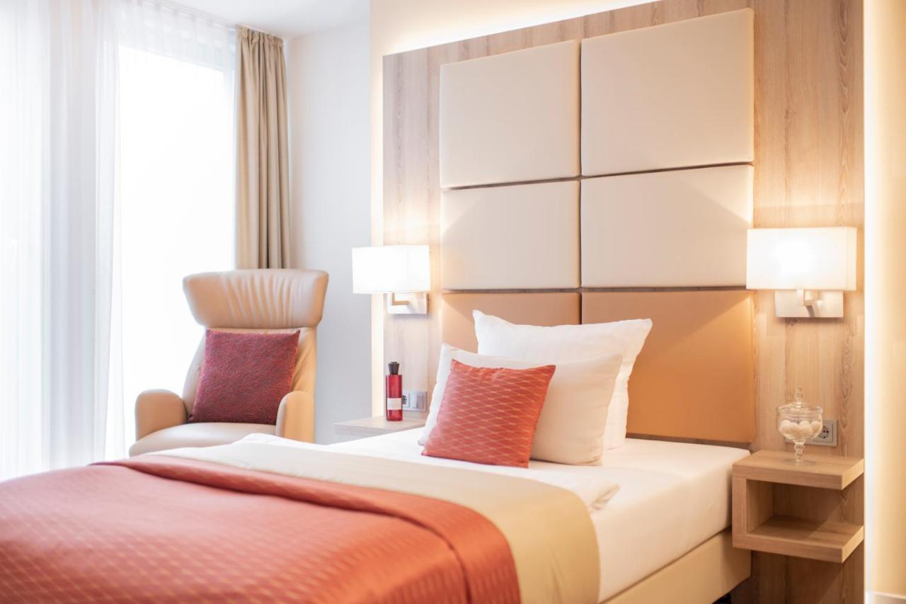 Superior Single Room,736084735:JPEG